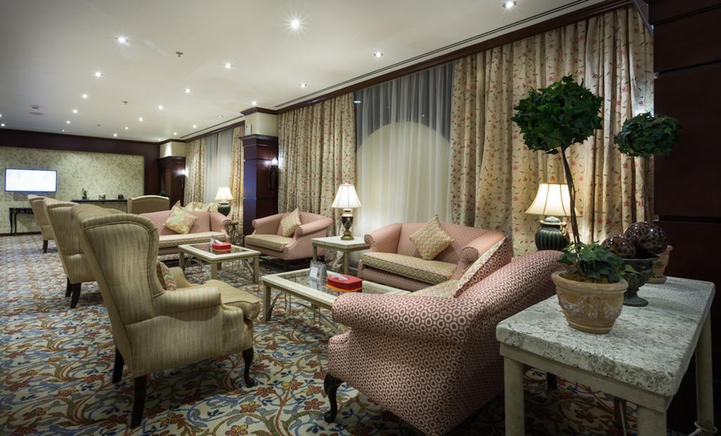 Hawthorn Suites By Wyndham Ал Хубар Екстериор снимка