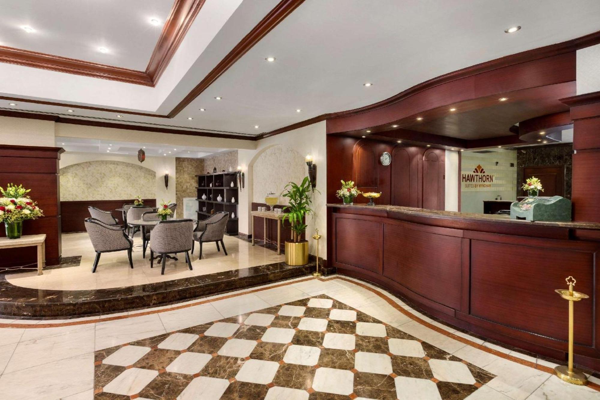 Hawthorn Suites By Wyndham Ал Хубар Екстериор снимка